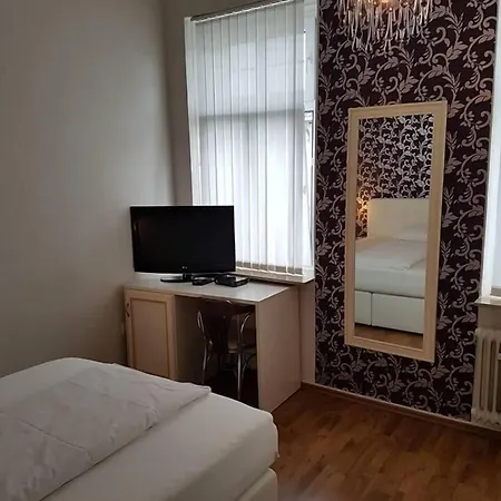 Rheinischer Hof Konukevi 2*