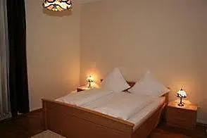 Pensión Rheinischer Hof Leverkusen