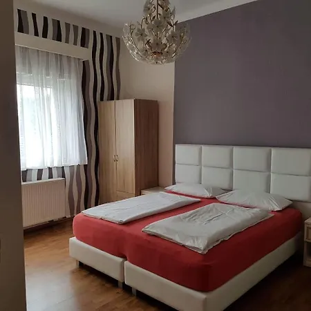 Rheinischer Hof Maison d'hôtes 2*