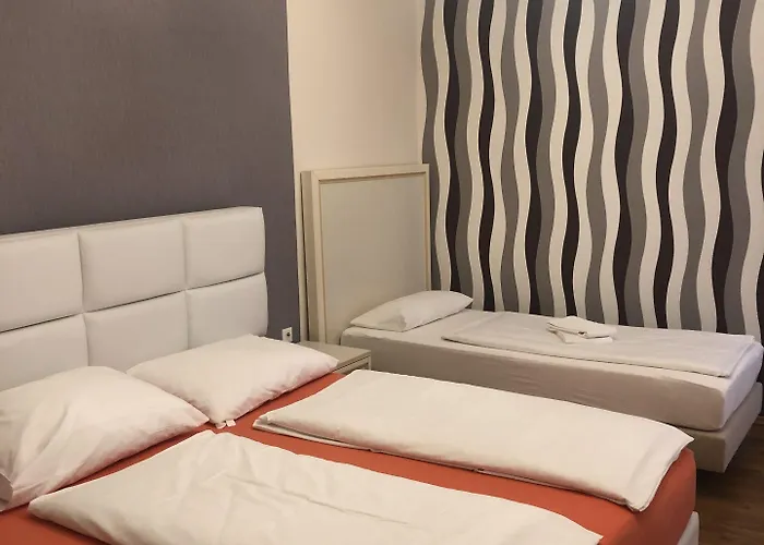 Konukevi Rheinischer Hof 2*