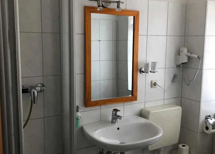 Konukevi Rheinischer Hof Leverkusen